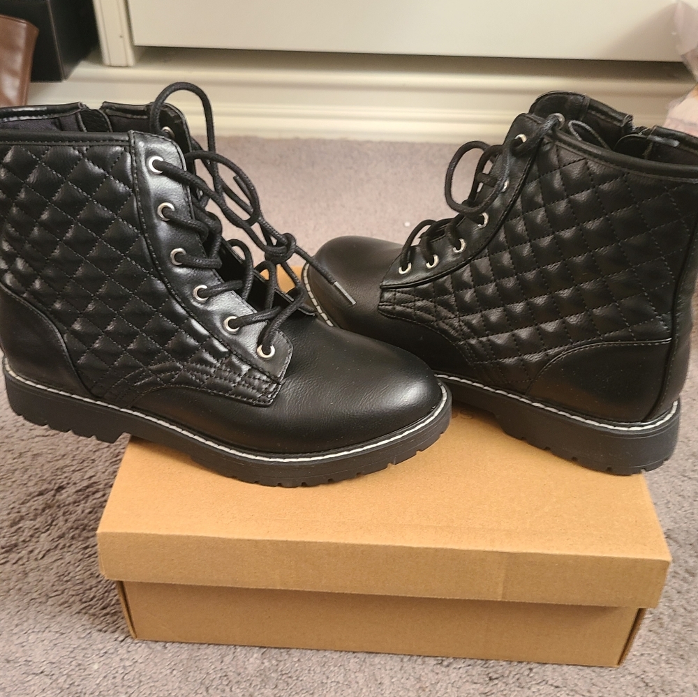Steve Madden kids boots